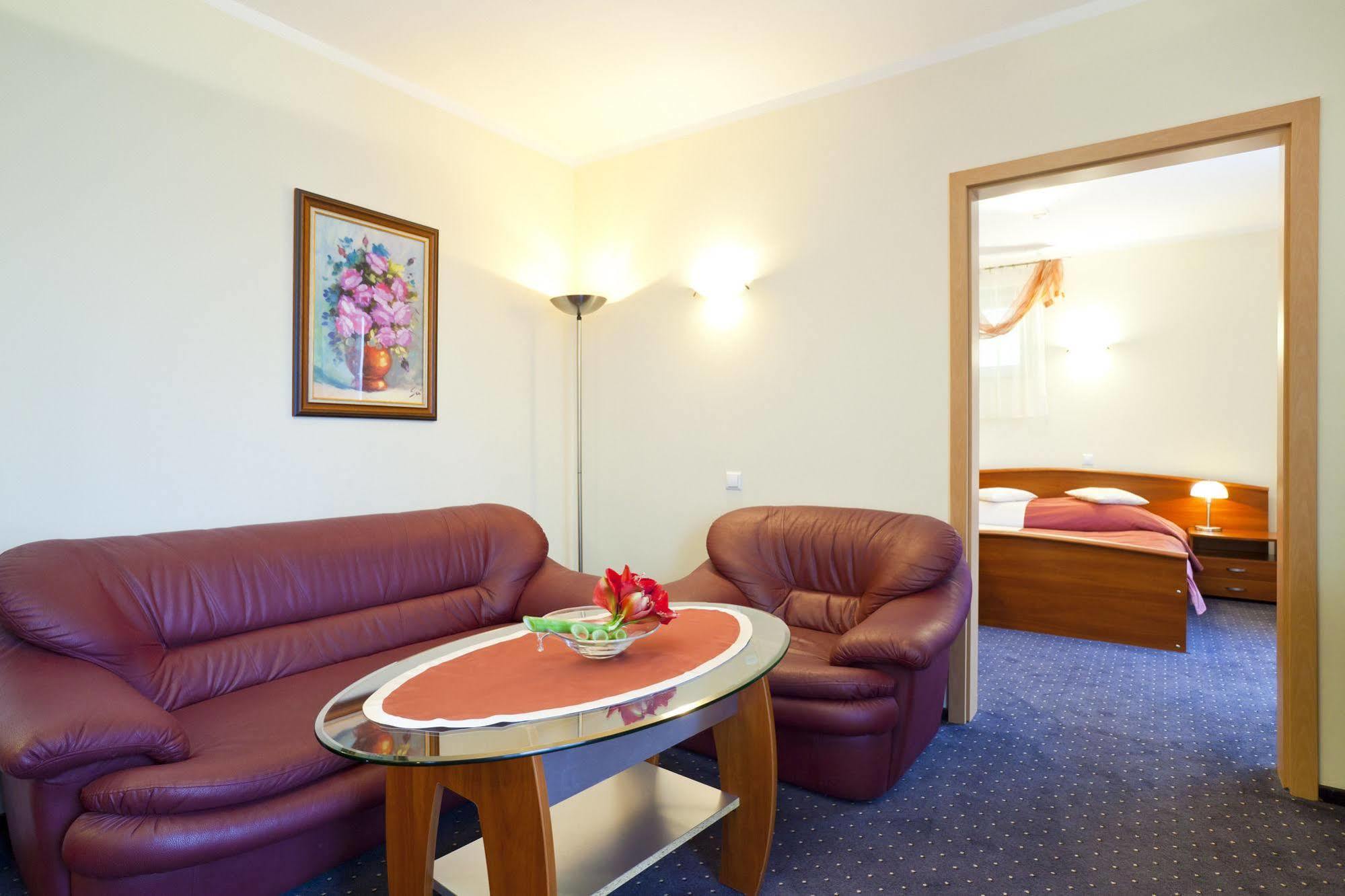 Best Western Plus Hotel Rzeszow City Center エクステリア 写真
